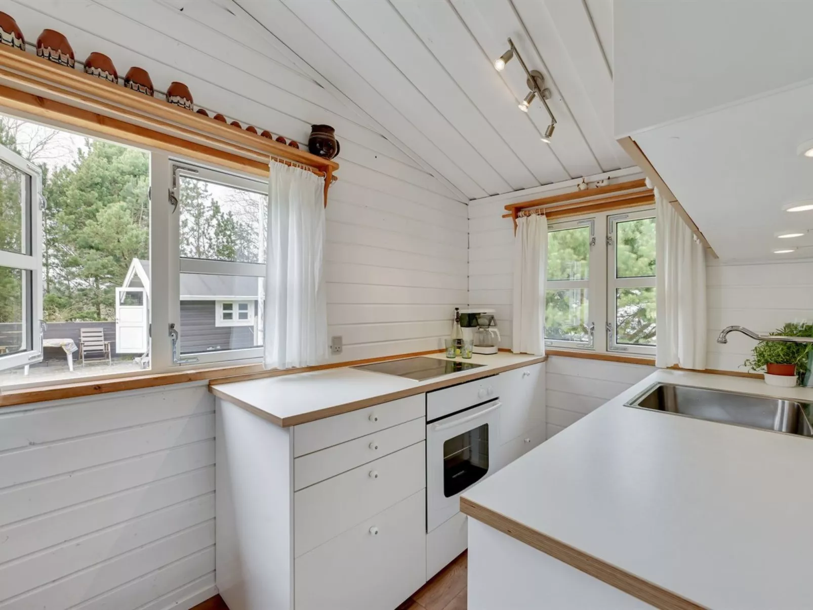 "Reima" - 220m to the fjord-Inside