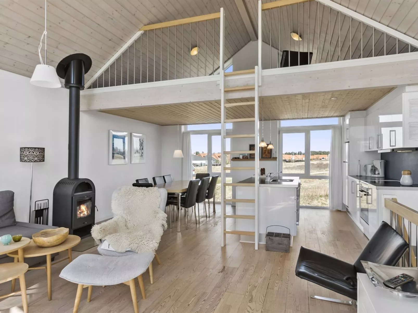 "Chris" - 750m from the sea-Dedans