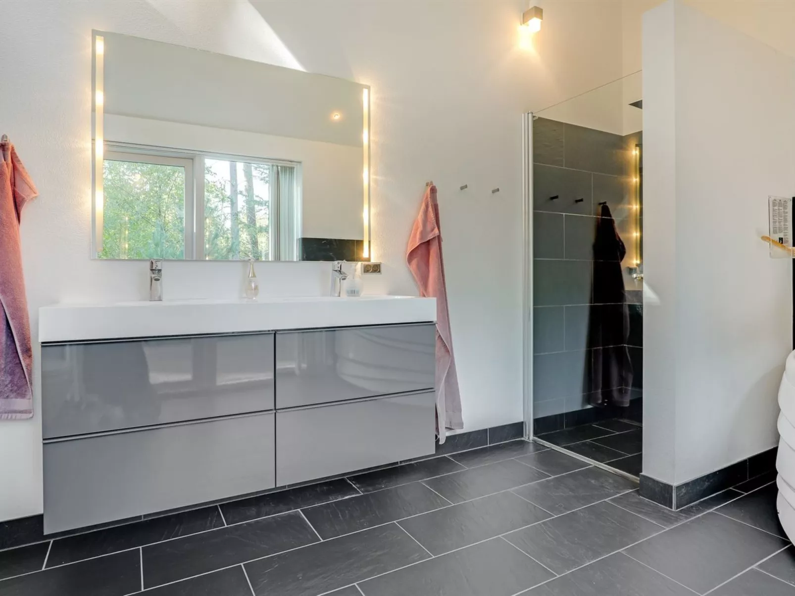 "Elza" - 800m from the sea-Inside