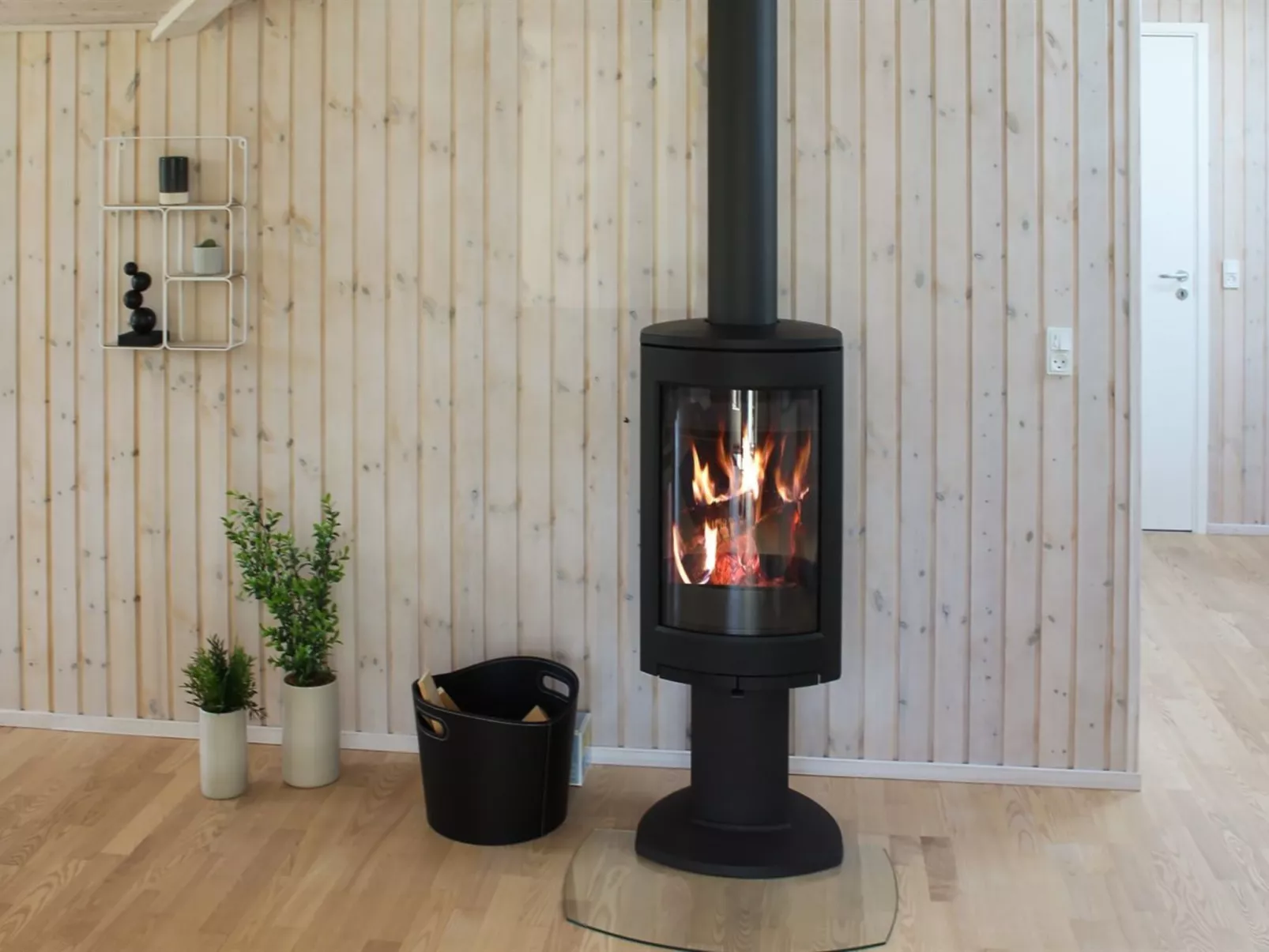 "Suna" - 1.3km from the sea-Inside