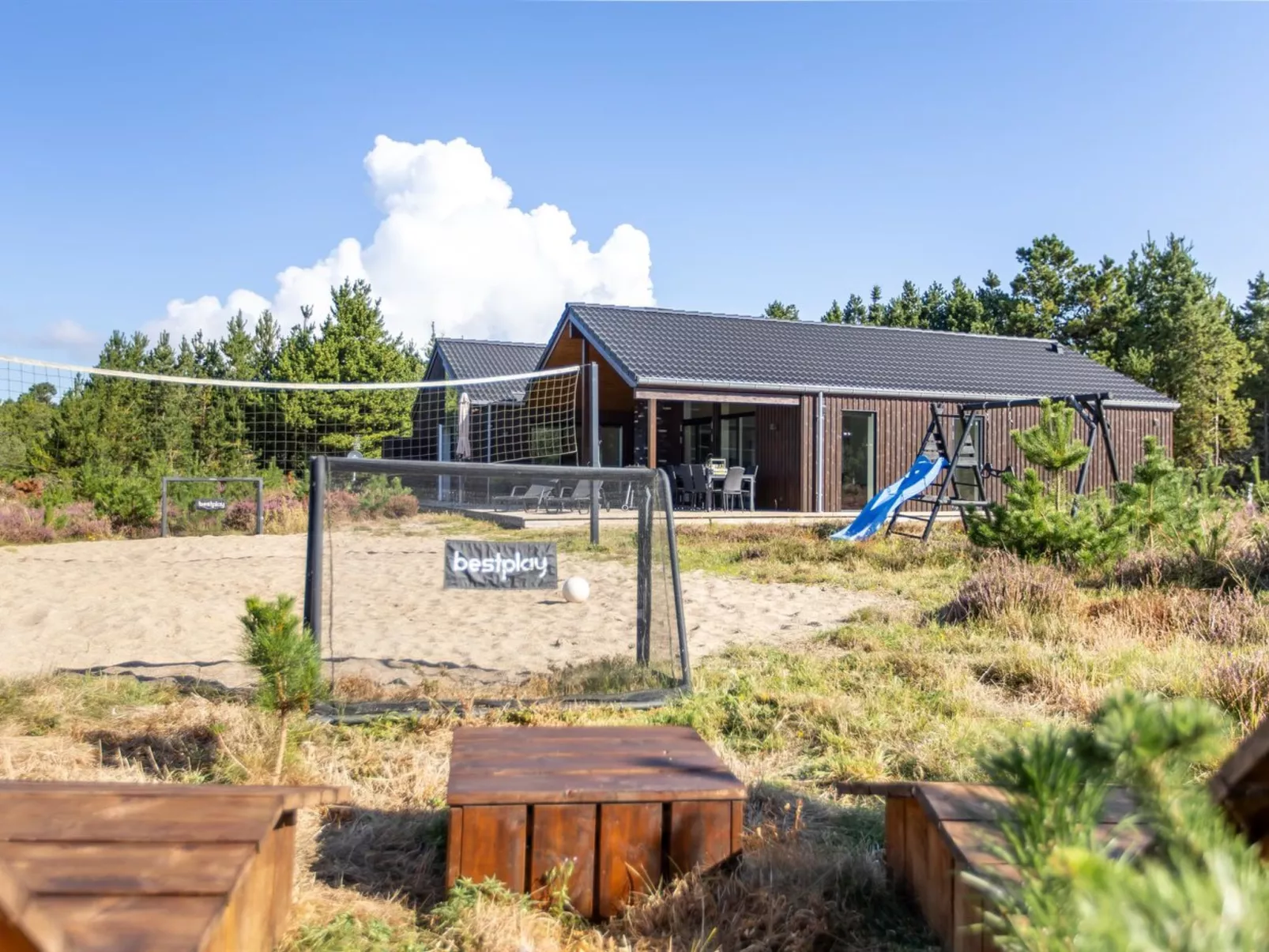 "Heidi" - 1km from the sea