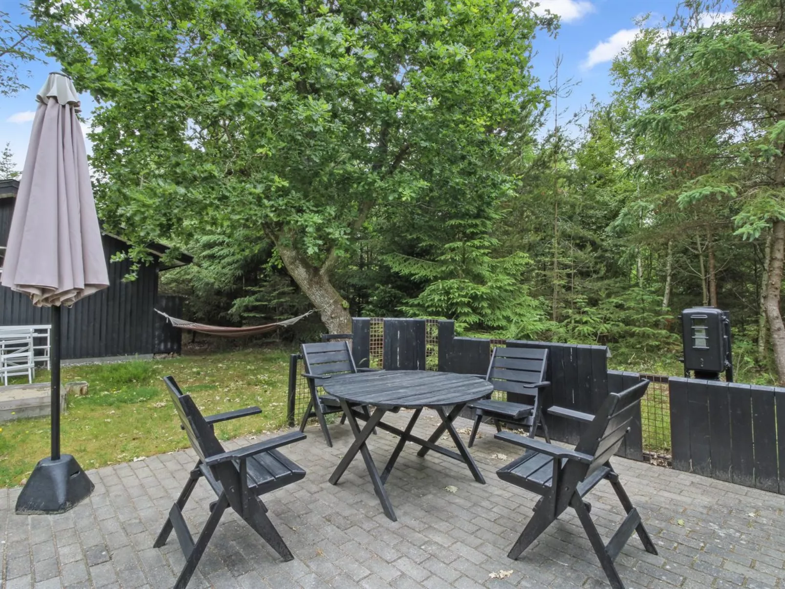 "Chrissie" - 150m from the sea-Dehors