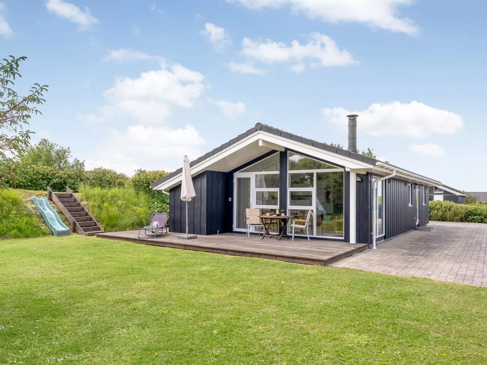 "Tanna" - 330m to the fjord-Outside