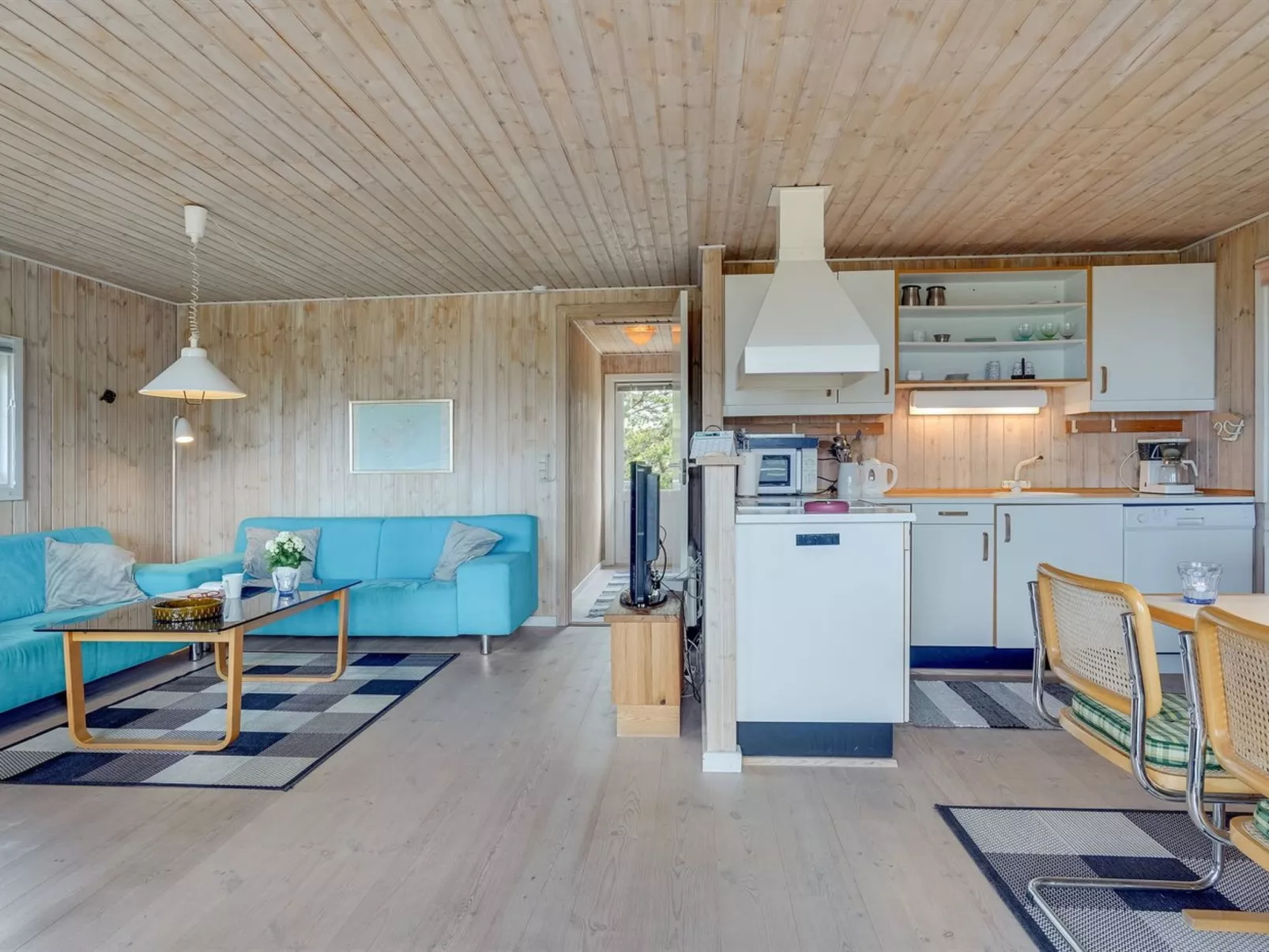 "Arun" - 150m from the sea-Drinnen