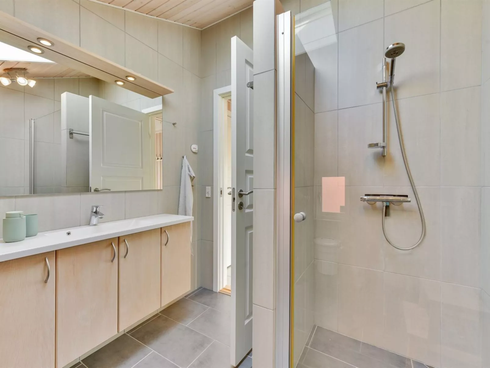 "Wienke" - 300m to the fjord-Dedans