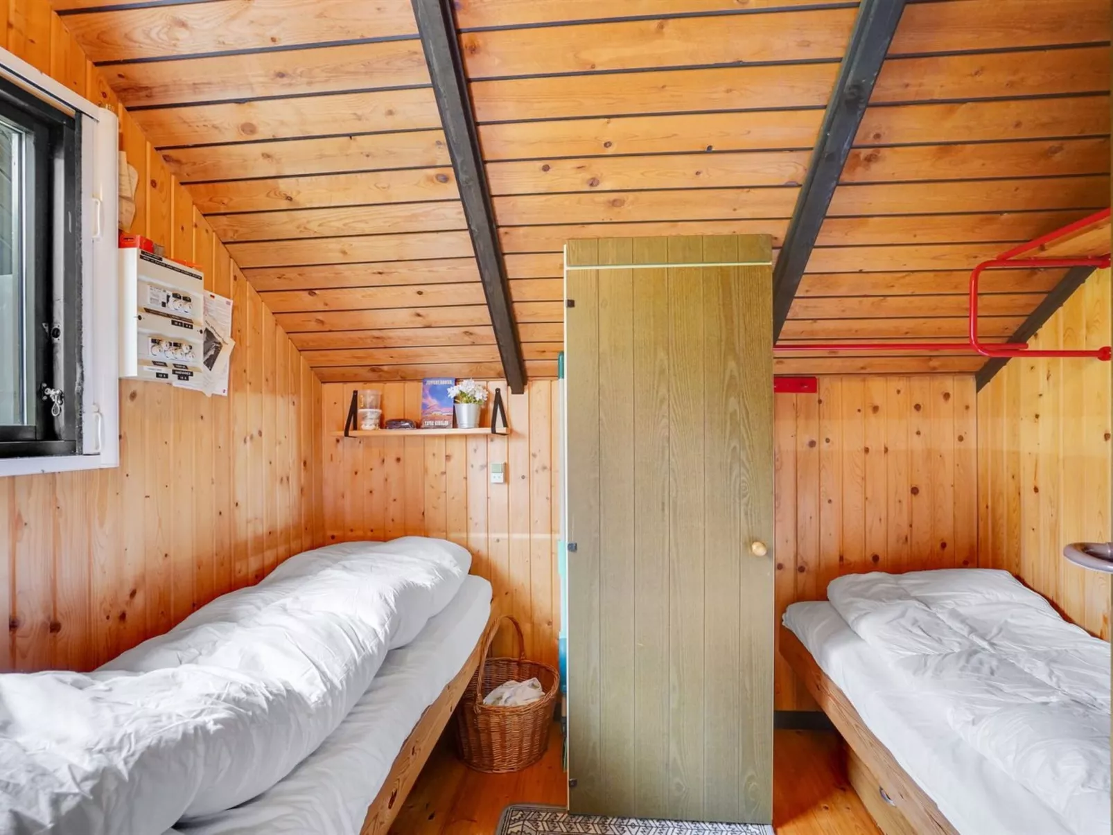 "Tenho" - 4.4km from the sea-Drinnen