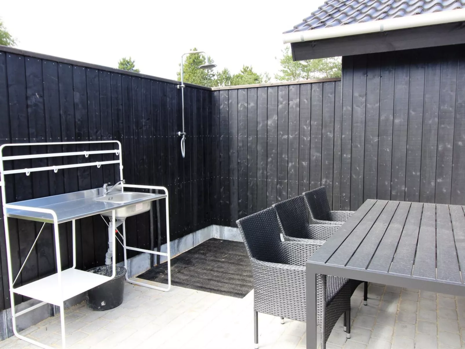 "Ethel" - 1.5km to the fjord-Draußen