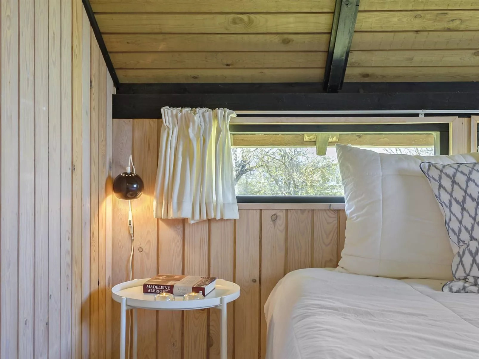 "Guthki" - 275m from the sea-Inside