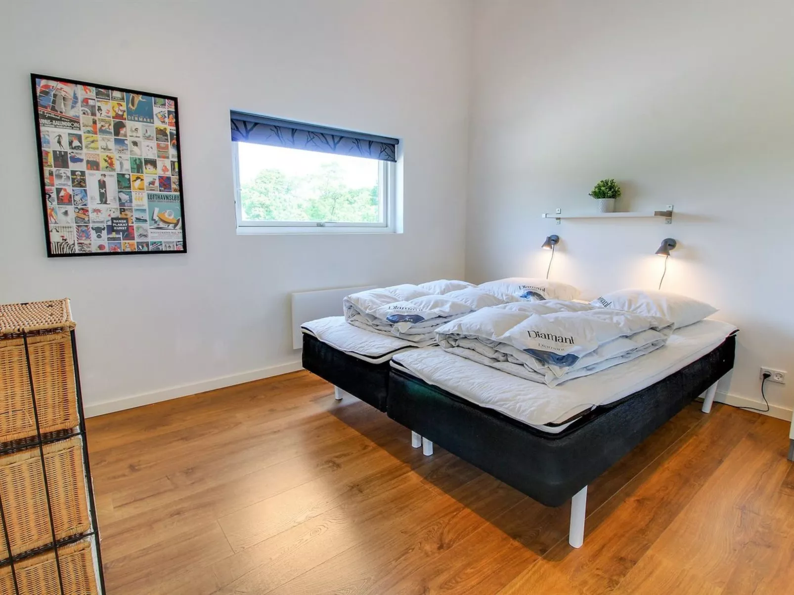 "Thorfin" - 200m from the sea-Inside