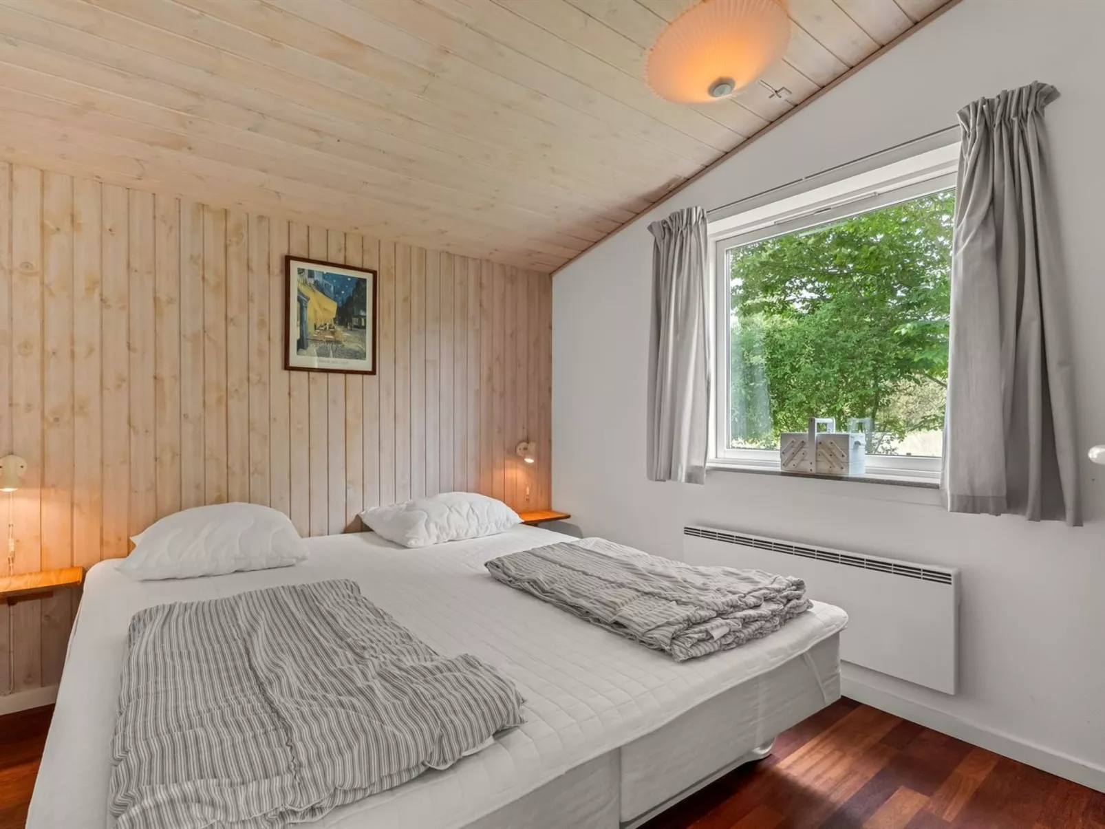 "Allie" - 150m from the sea-Inside