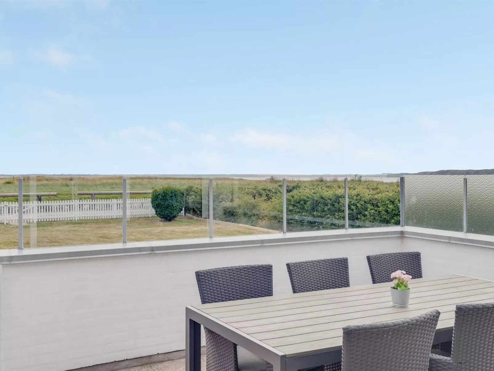 "Mayla" - 50m from the sea-Draußen