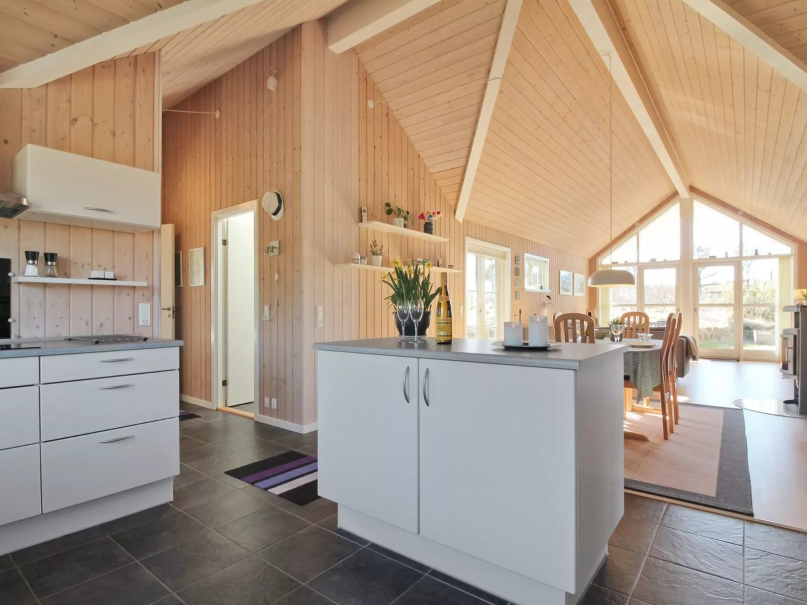 "Tilda" - 275m from the sea-Inside