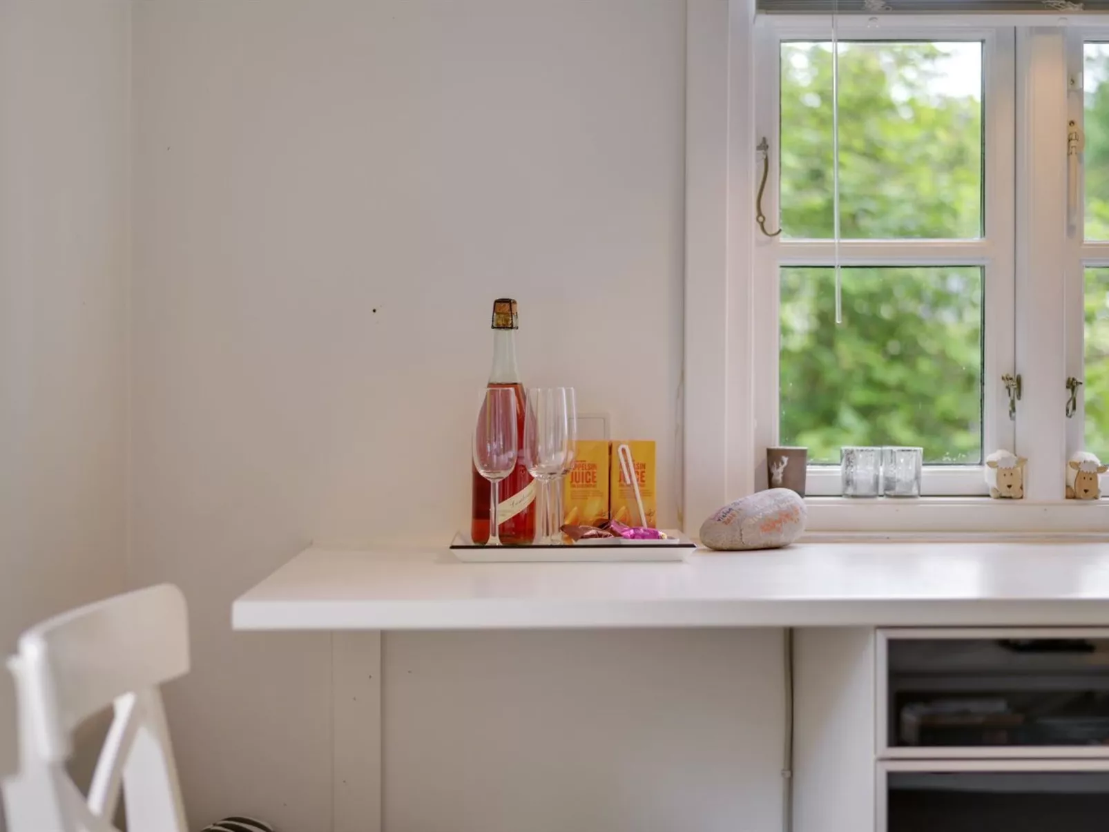 "Jute" - 100m from the sea-Inside