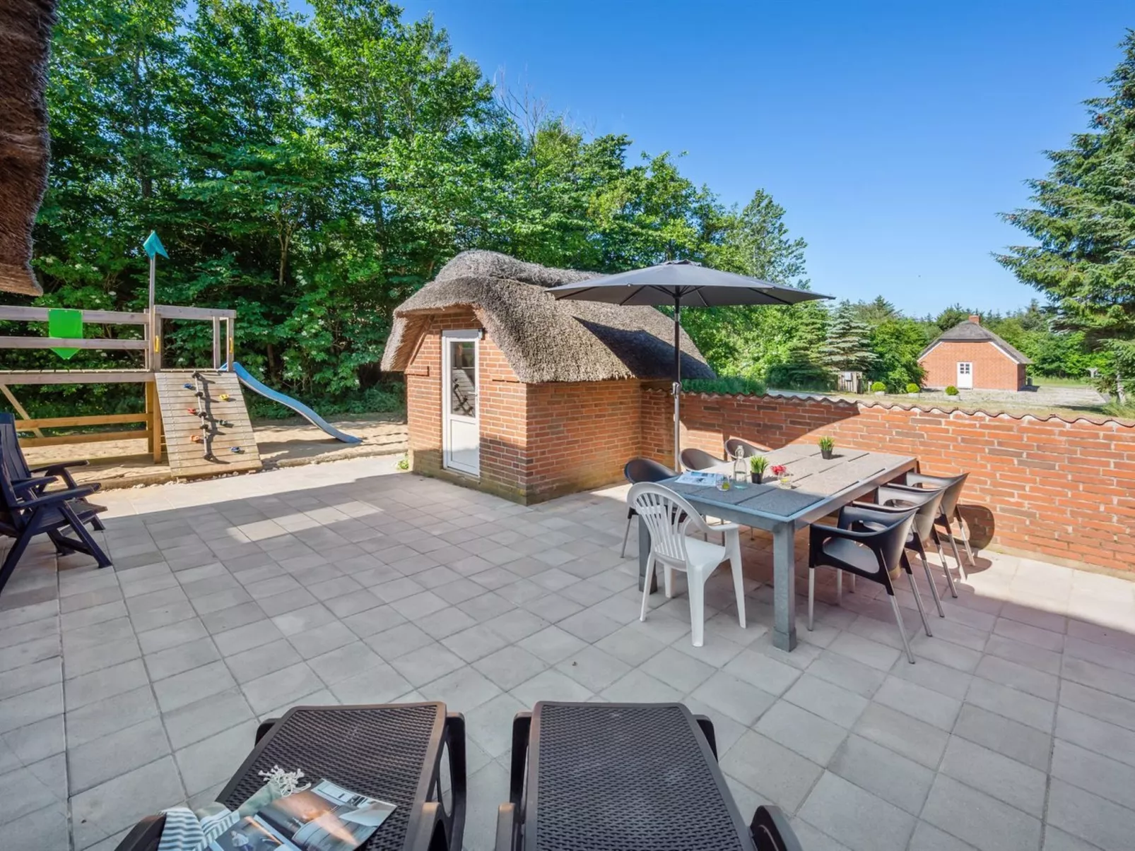 "Thana" - 1.4km from the sea-Dehors