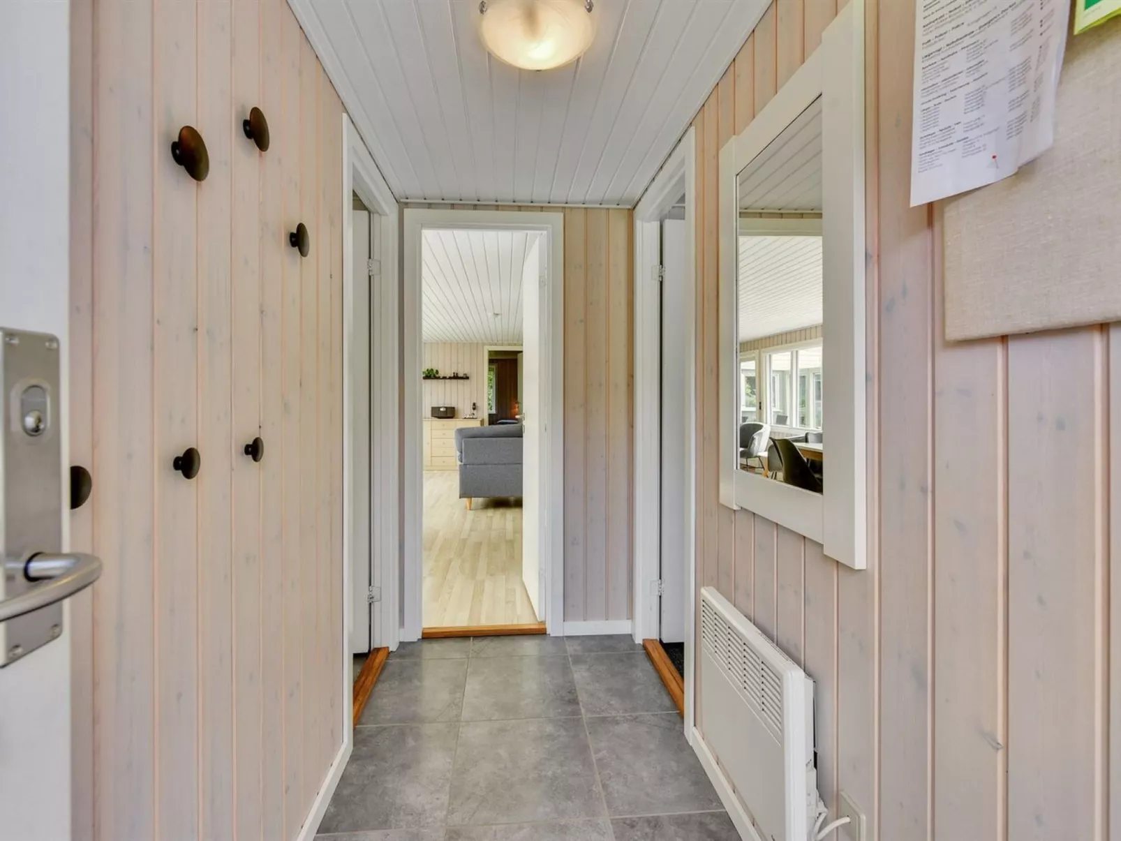 "Anabella" - 400m to the fjord-Dedans