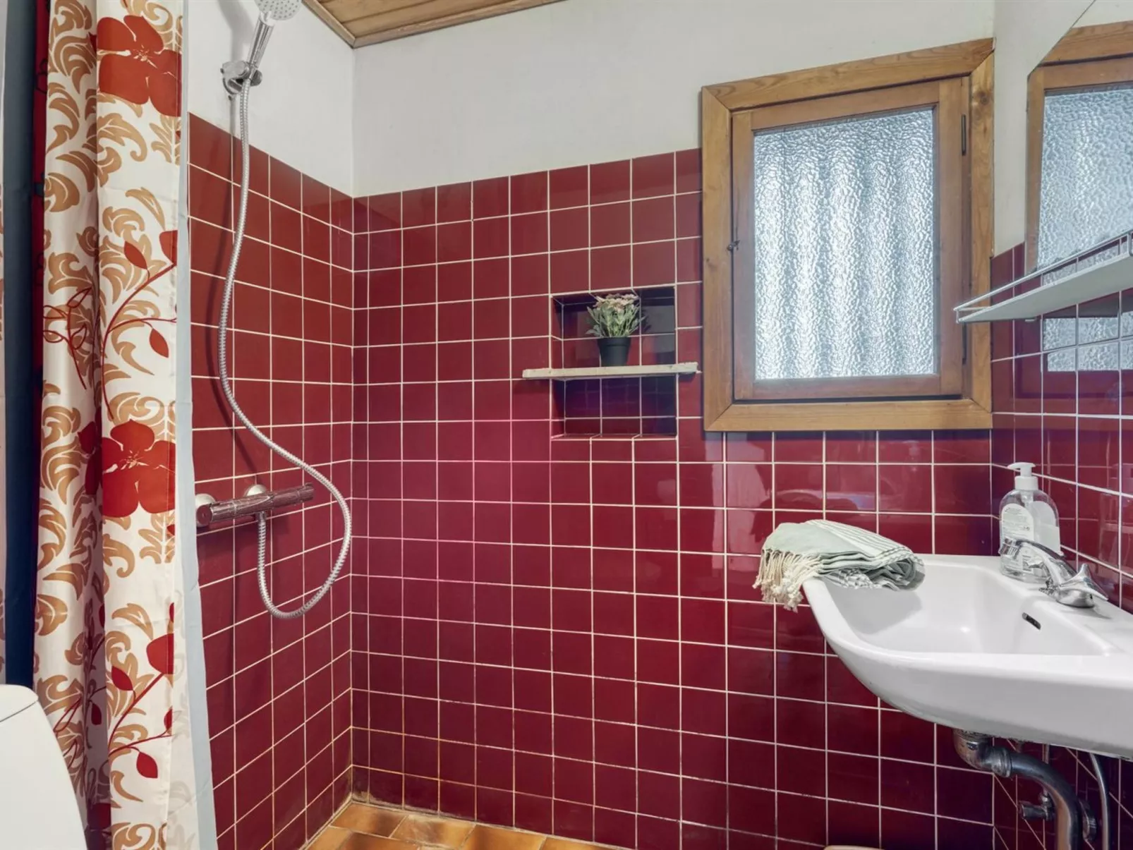 "Thorgisl" - 1.4km from the sea-Dedans