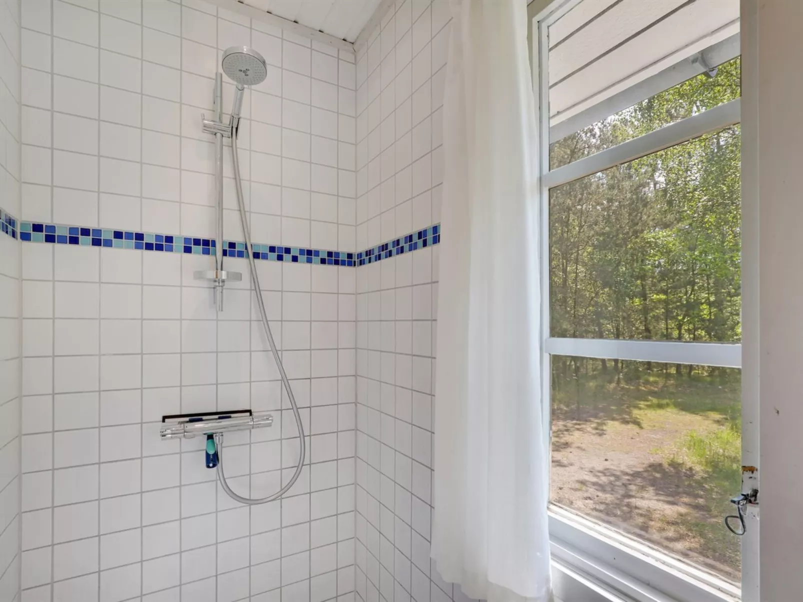 "Aave" - 800m from the sea-Inside