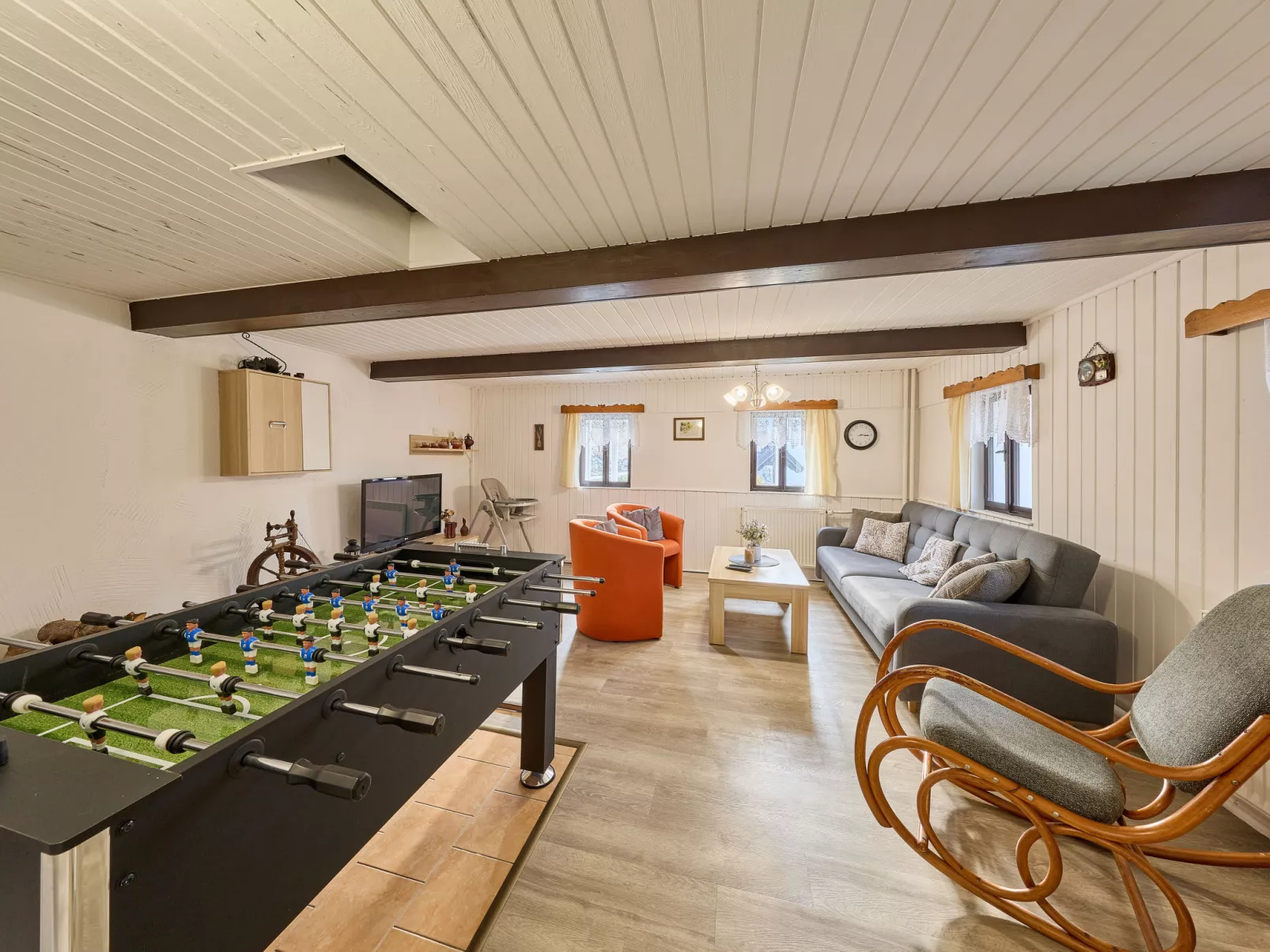 Leisure Lounge & Pool-Inside