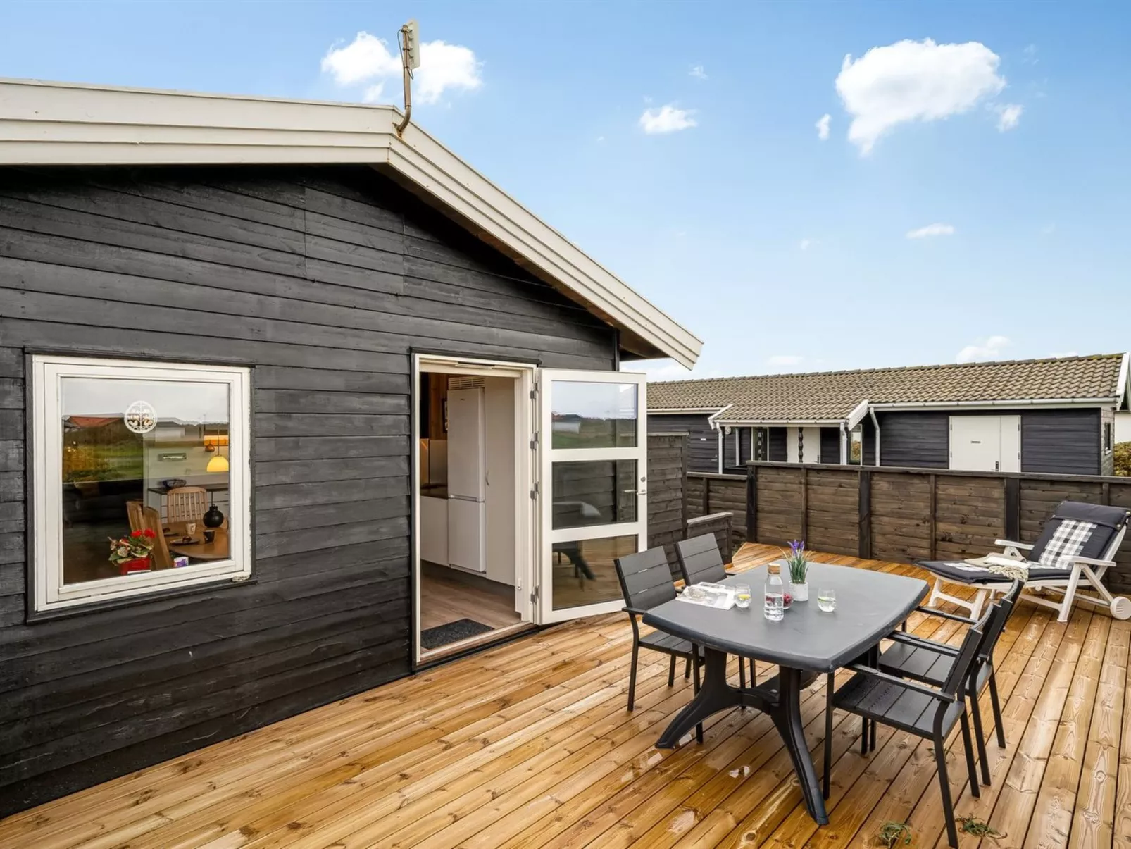 "Viveka" - 500m from the sea-Dehors