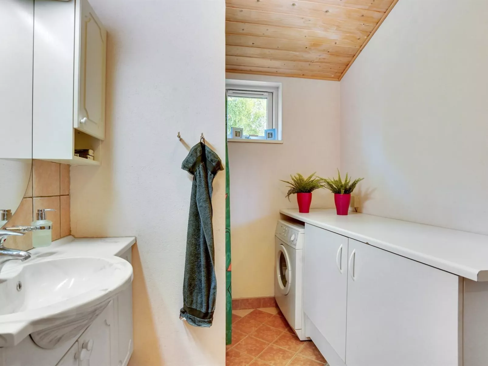 "Blome" - 150m to the fjord-Inside