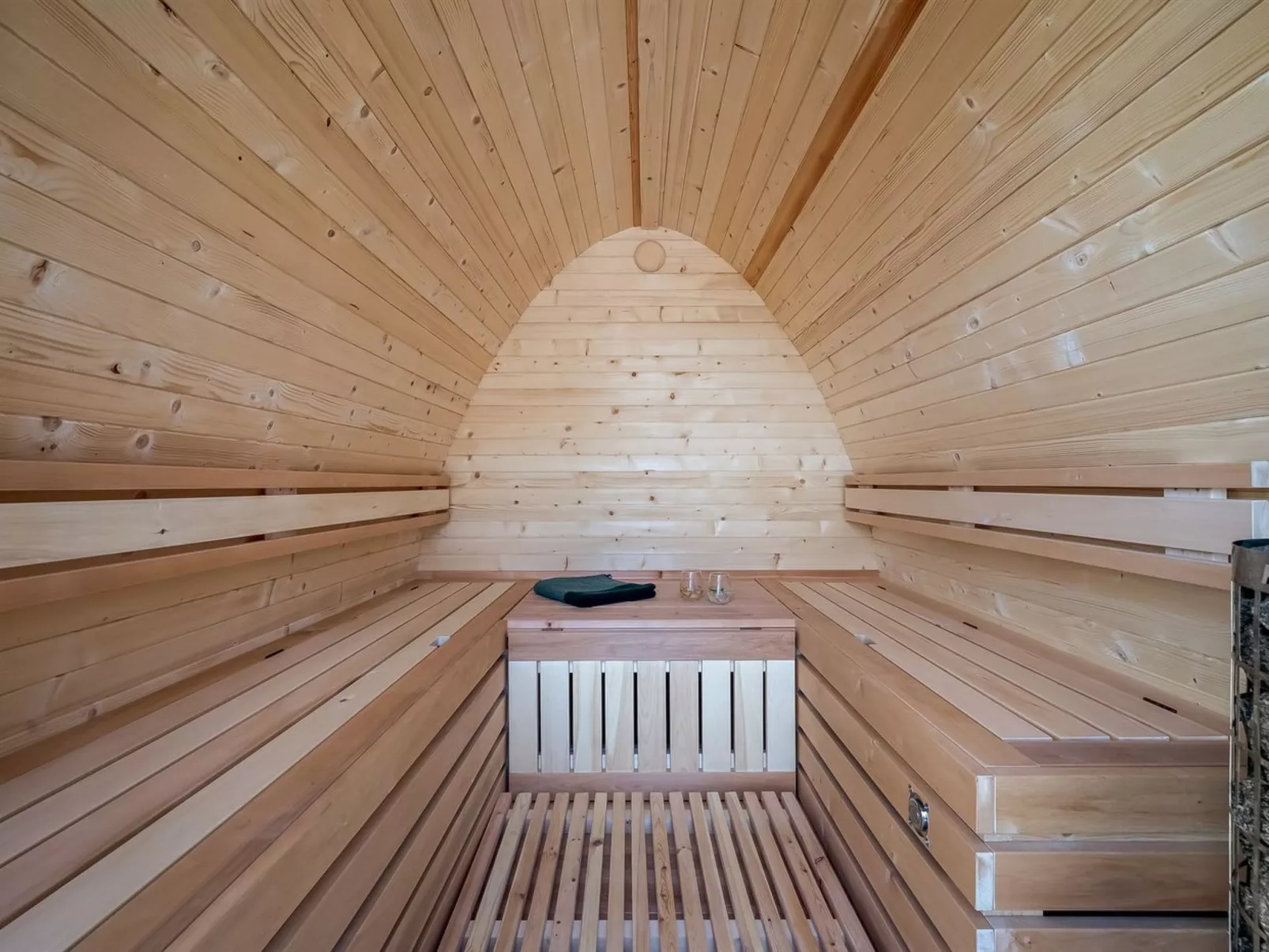 "Sibyll" -  from the sea-Drinnen