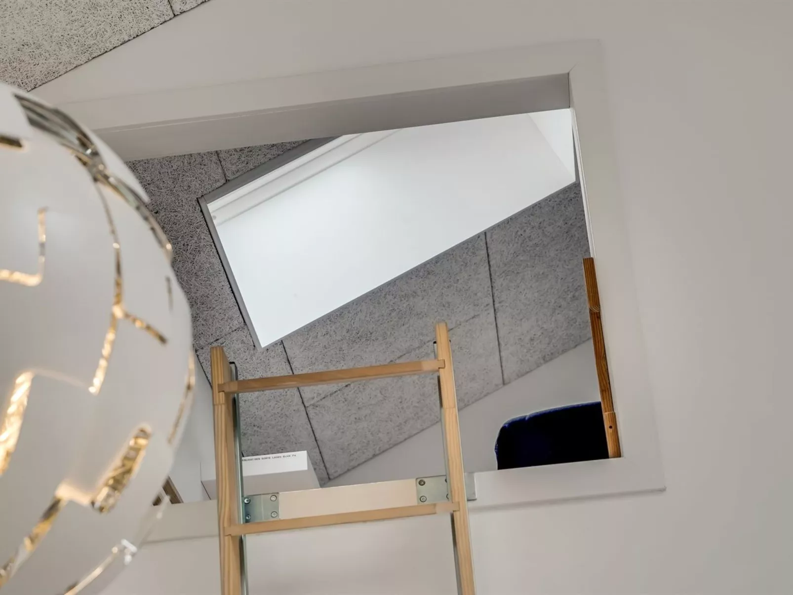 "Eveline" - 1.5km from the sea-Inside