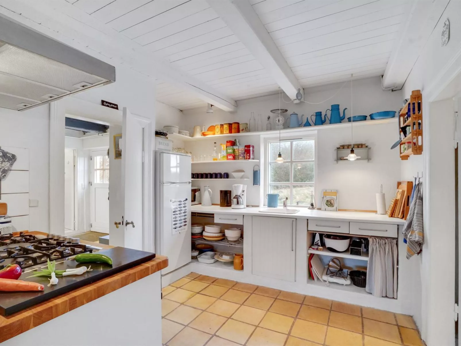 "Althea" - 750m to the fjord-Inside