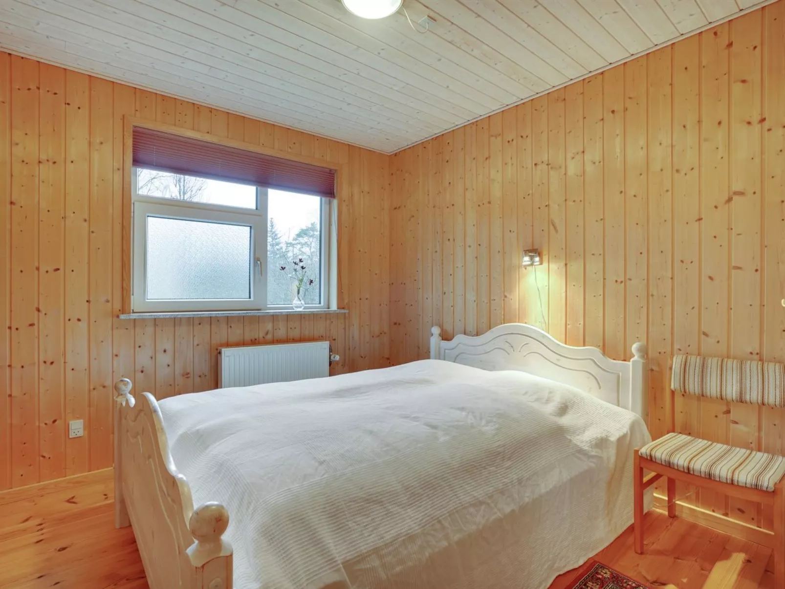 "Tille" - 700m to the fjord-Drinnen