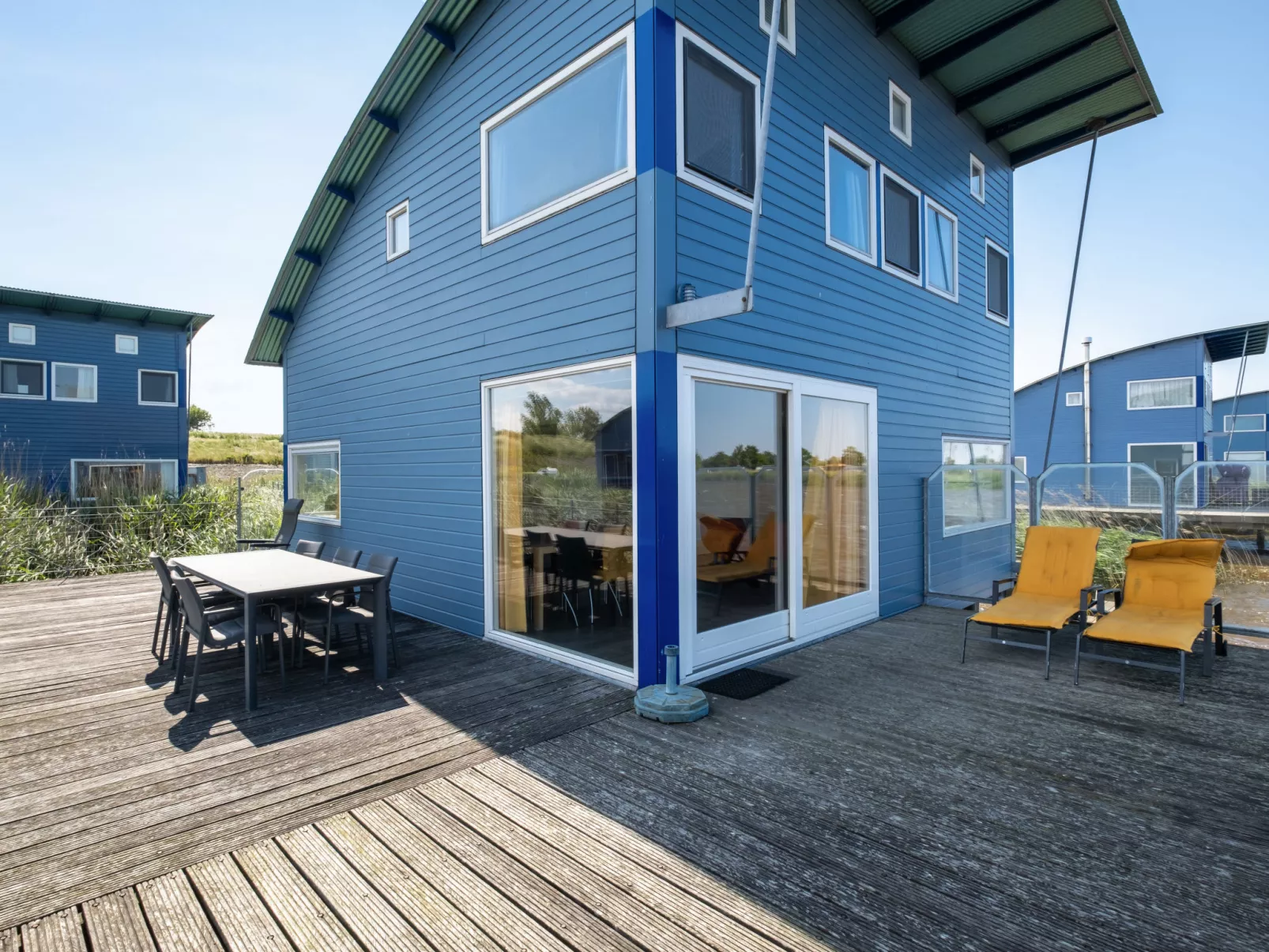 Jachthaven Oostmahorn-Outside