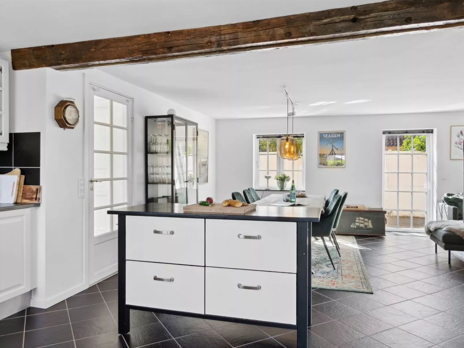 "Murtuz" - 900m from the sea-Inside