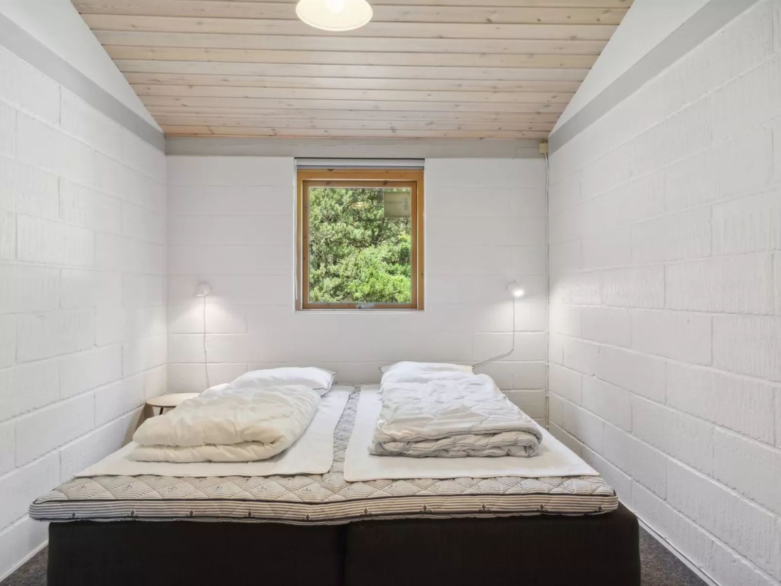 "Nila" - 750m from the sea-Inside