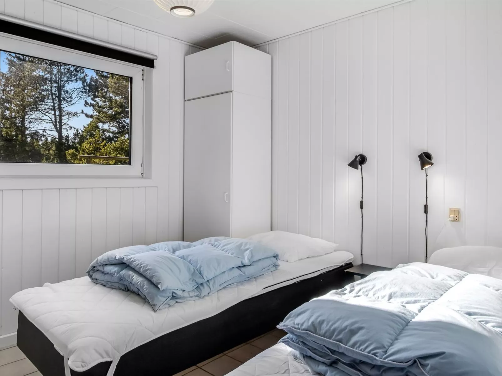 "Arnold" - 3.3km from the sea-Dedans