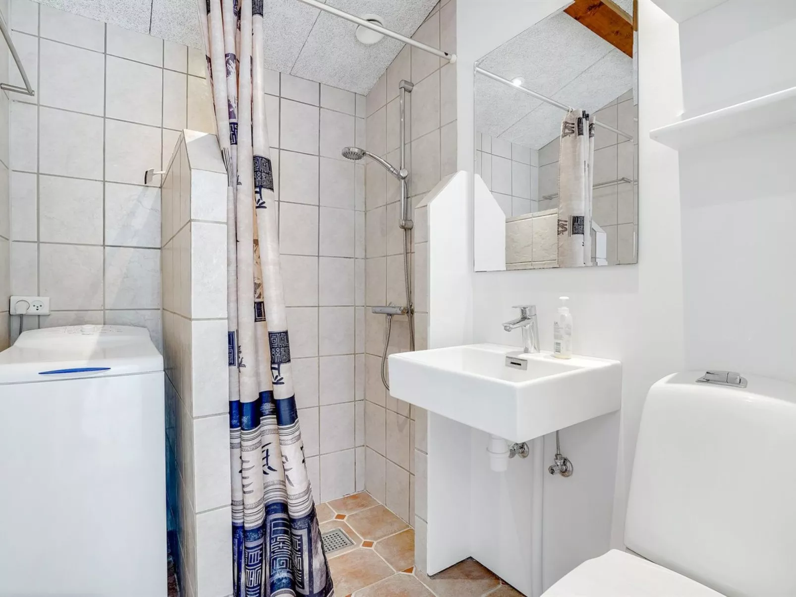 "Ilkka" - 175m from the sea-Dedans