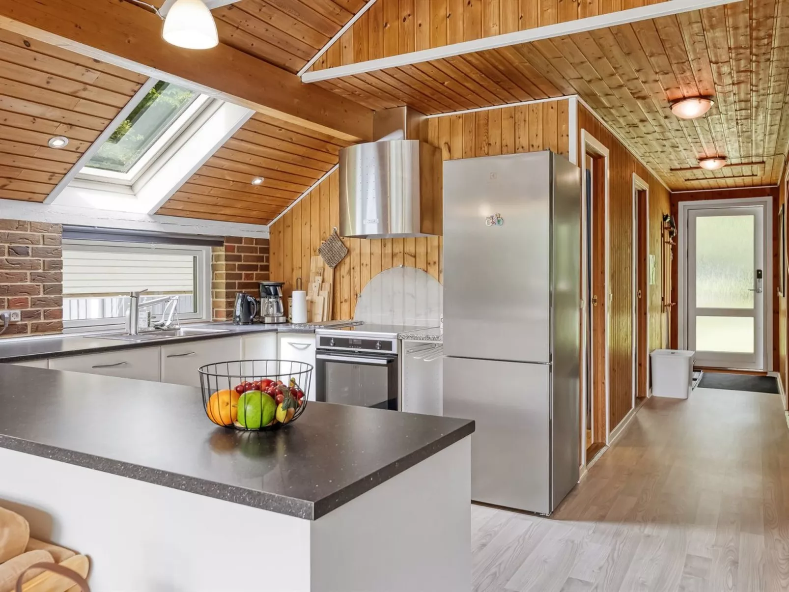 "Pance" - 20km to the fjord-Dedans