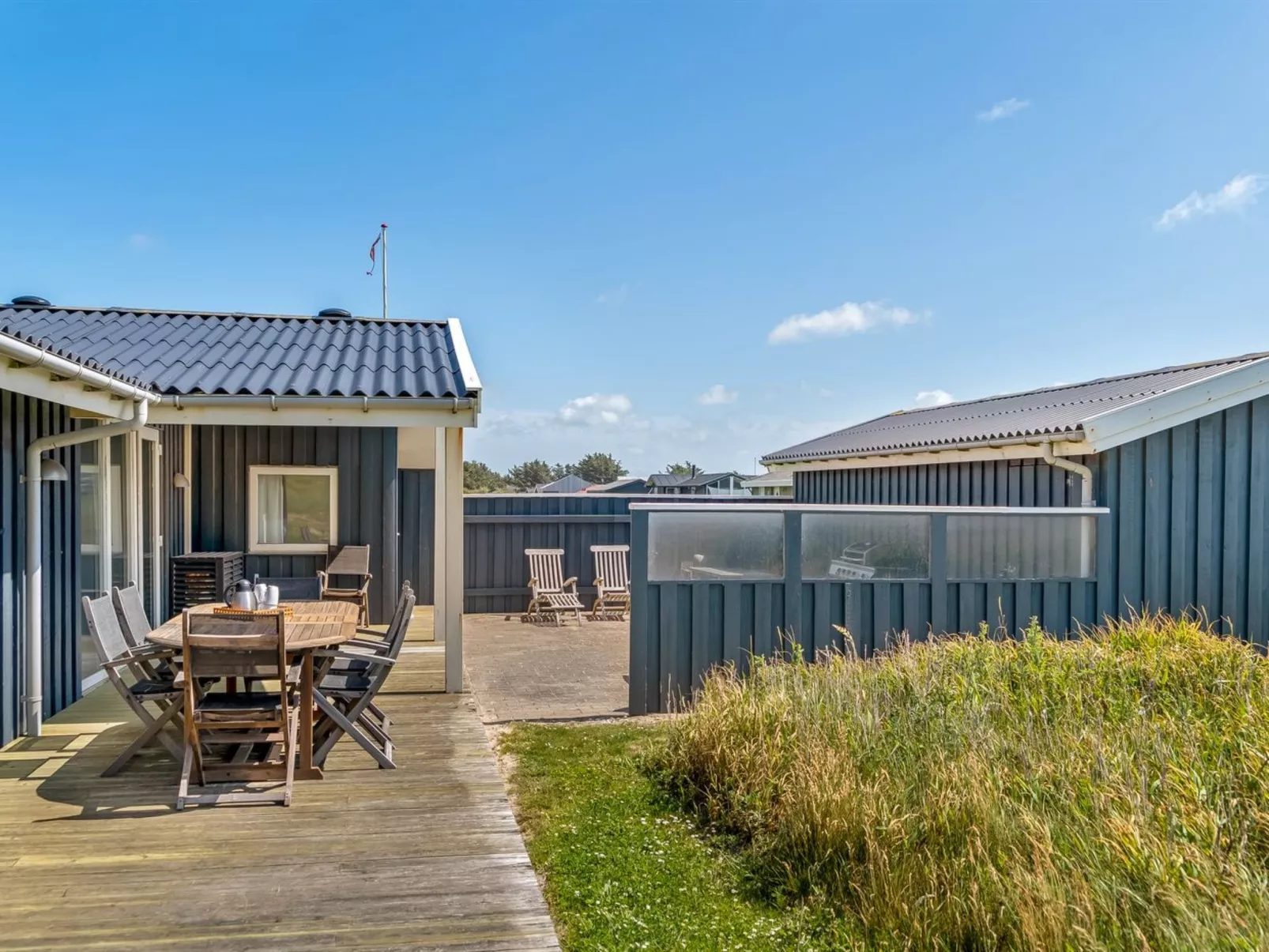 "Hilka" - 75m from the sea-Draußen