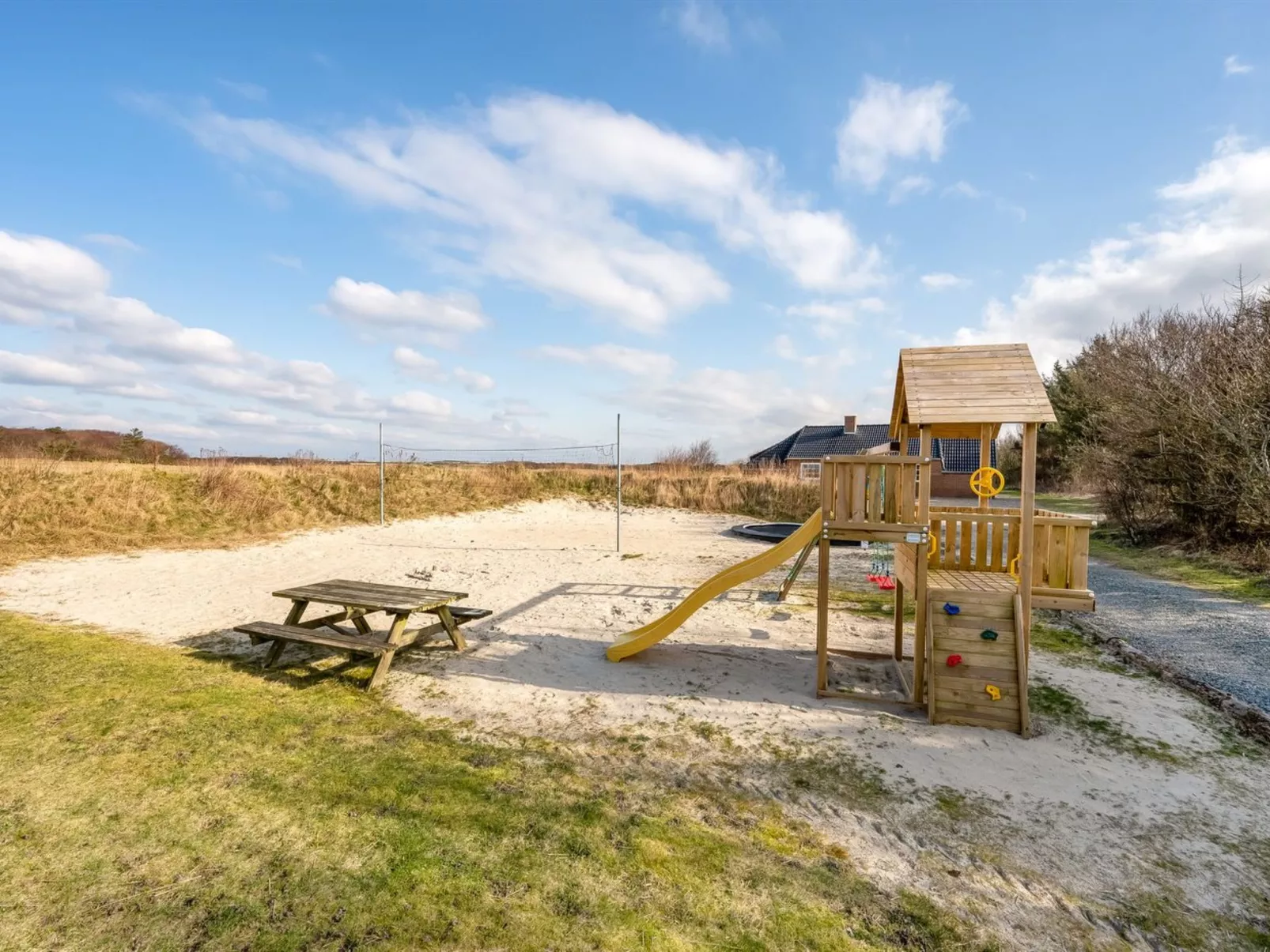 "Lemmikki" - 1.5km from the sea-Outside