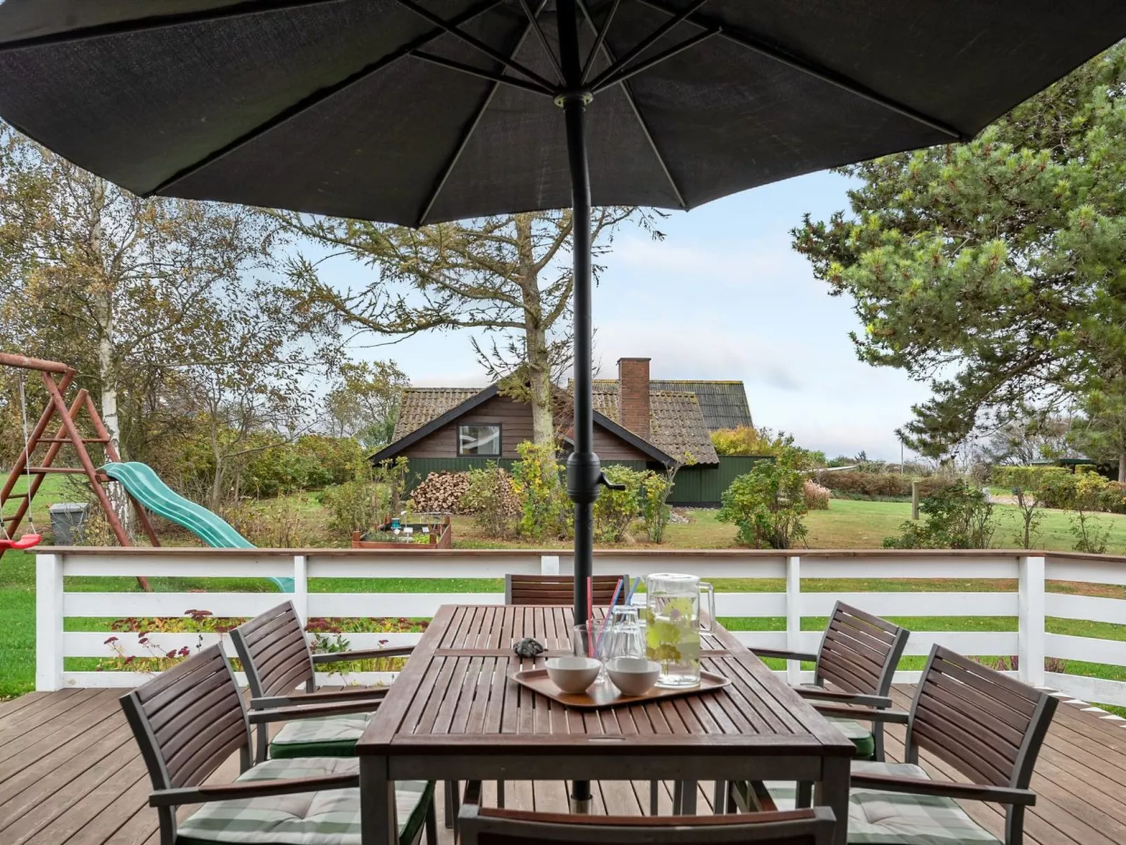 "Hjalmine" - 250m from the sea-Outside