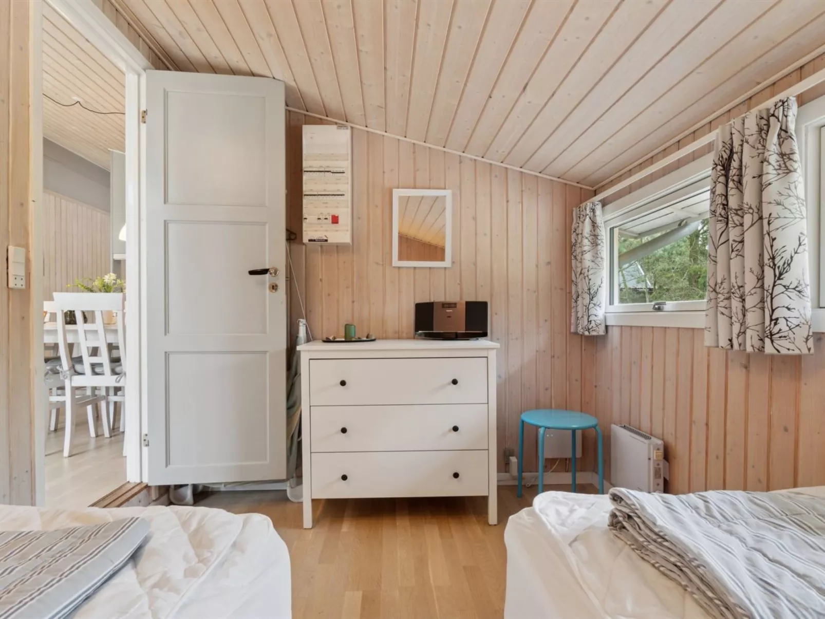 "Roir" - 250m from the sea-Inside