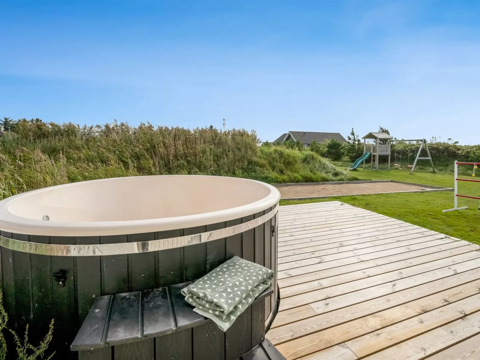 "Saxe" -  from the sea-Inside