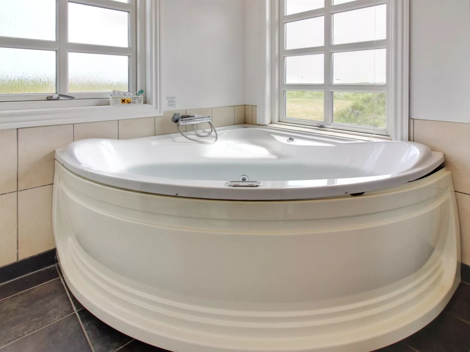 "Suvi" - 900m from the sea-Inside