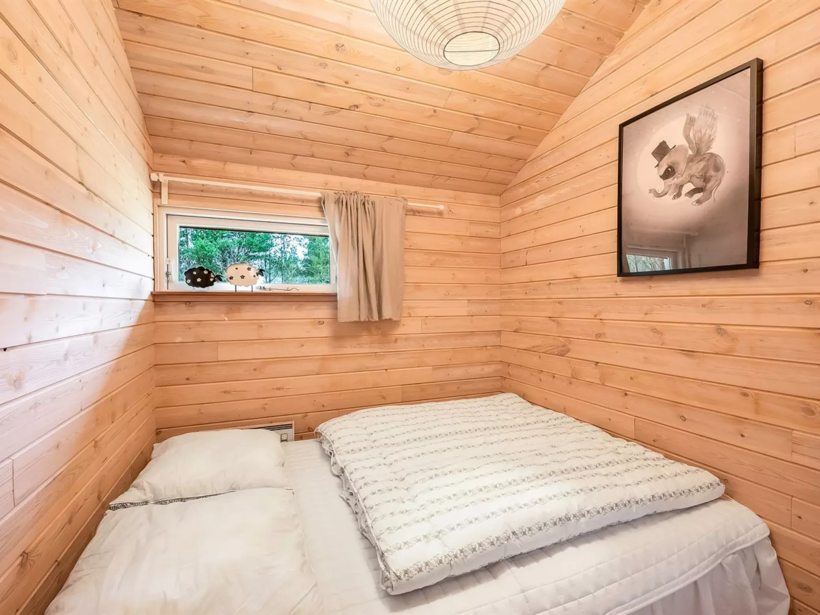 "Aman" - 700m to the fjord-Inside