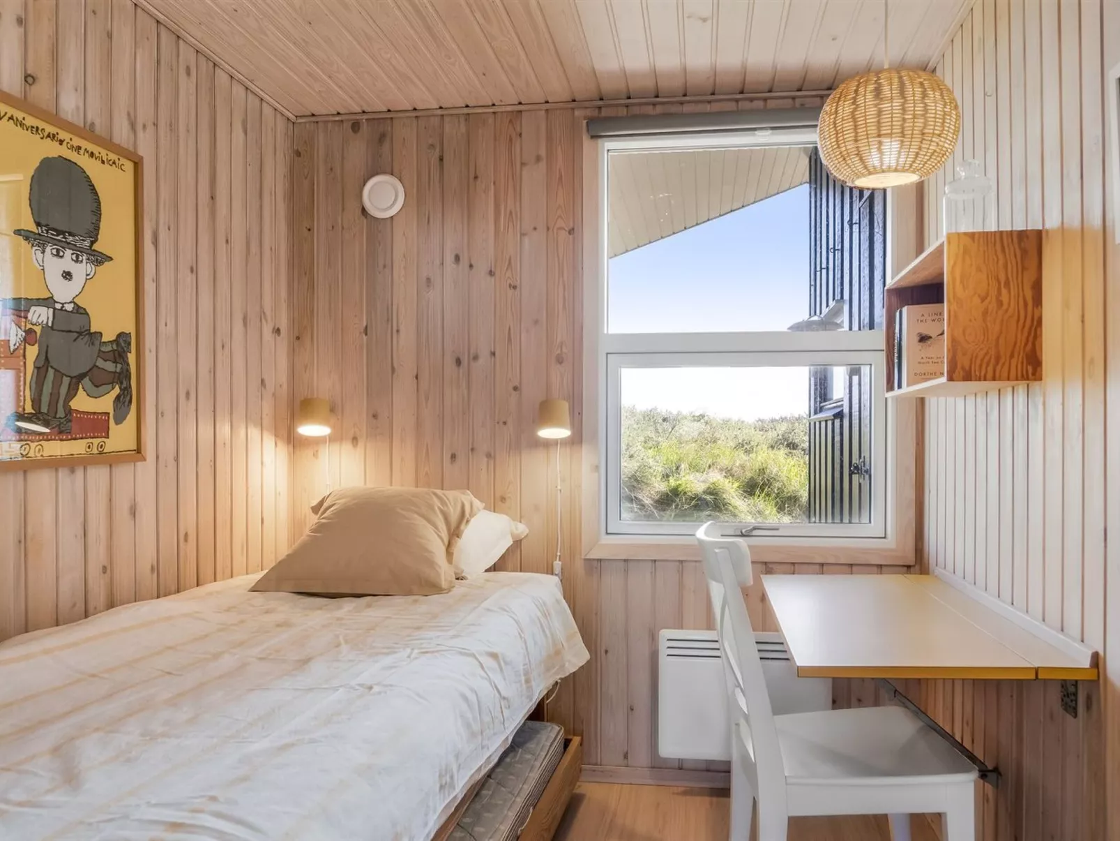 "Aatu" - 360m from the sea-Inside