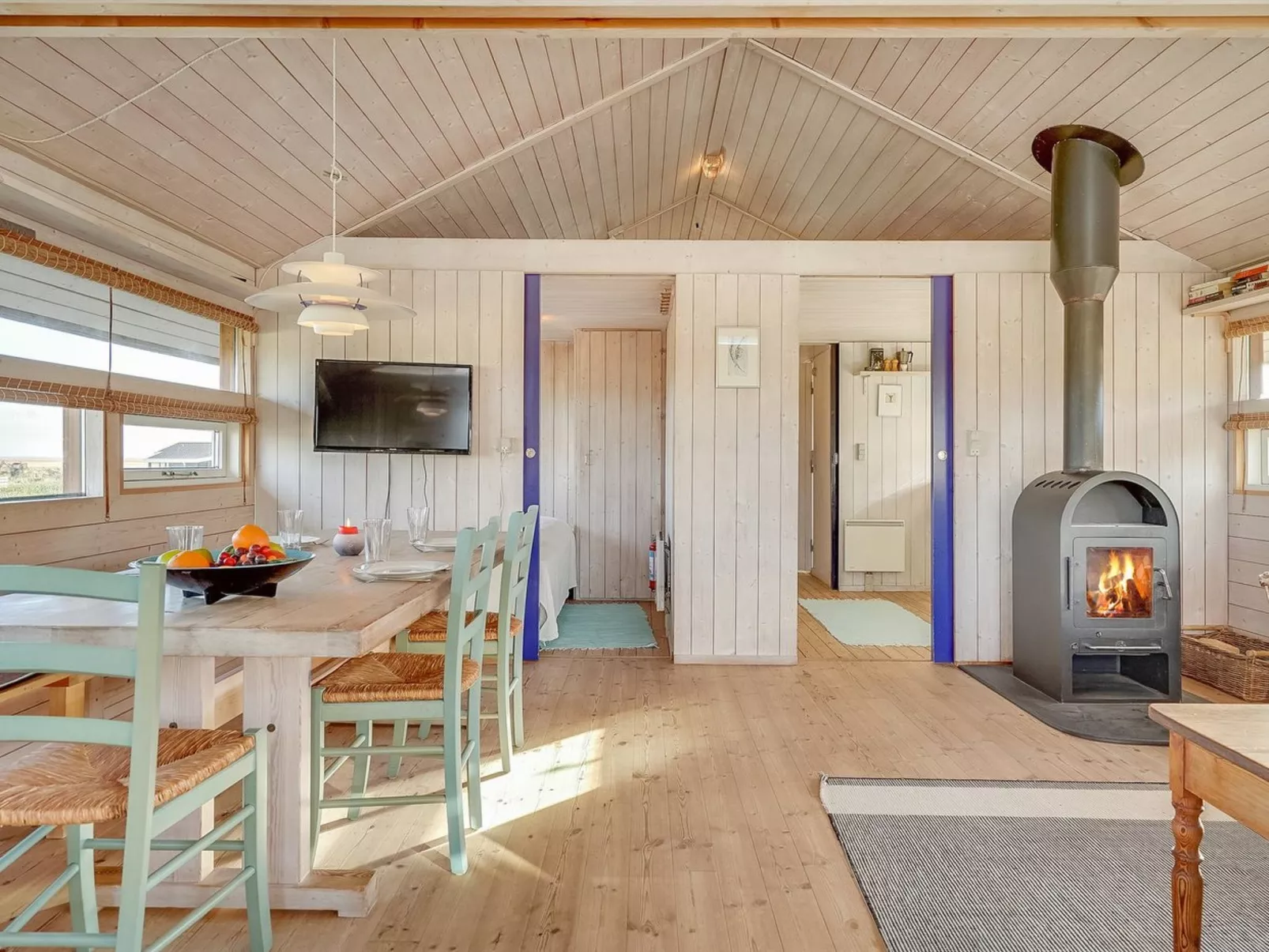 "Krak" - 1km from the sea-Inside