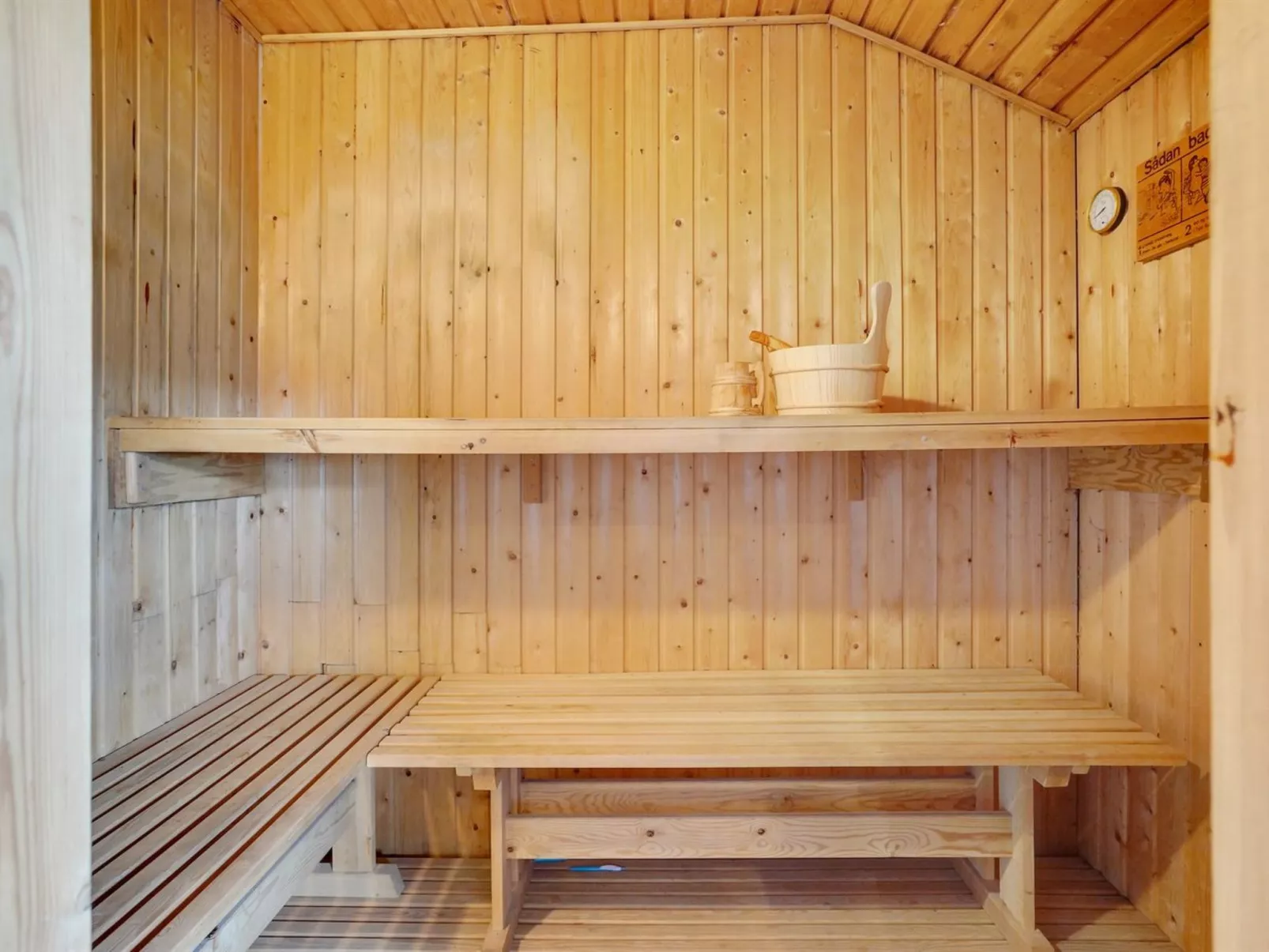 "Allida" - 800m from the sea-Dedans