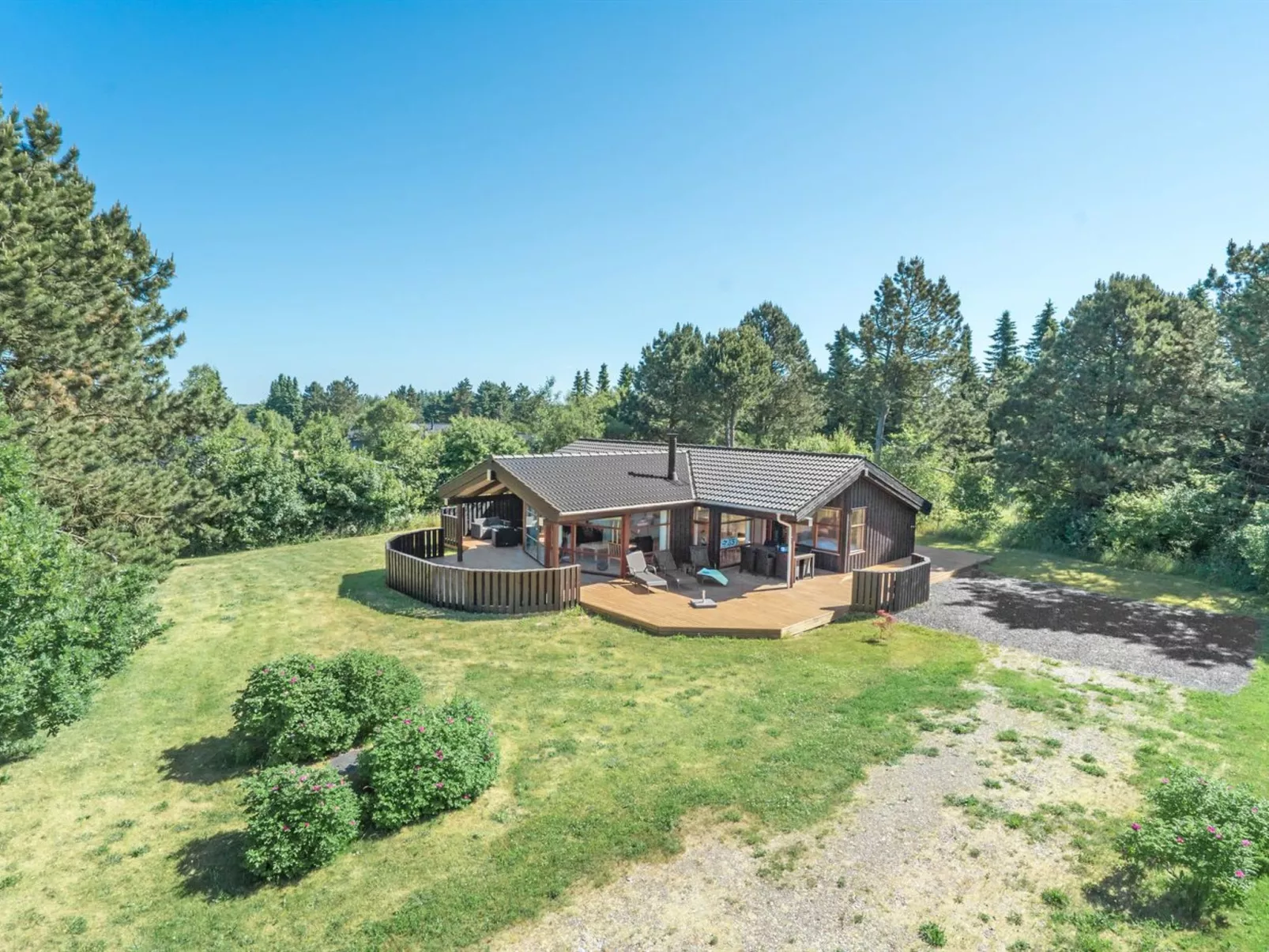 "Kali" - 900m to the fjord-Outside