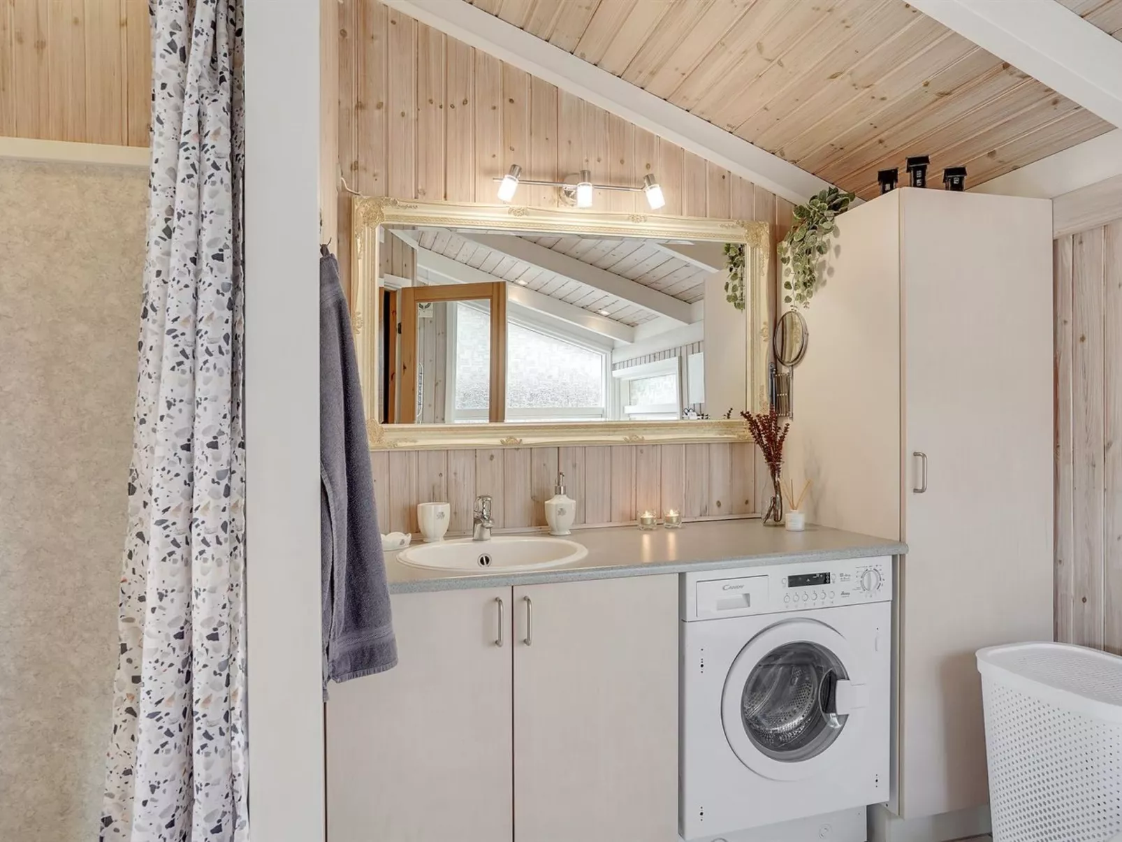 "Ove" - 500m from the sea-Inside