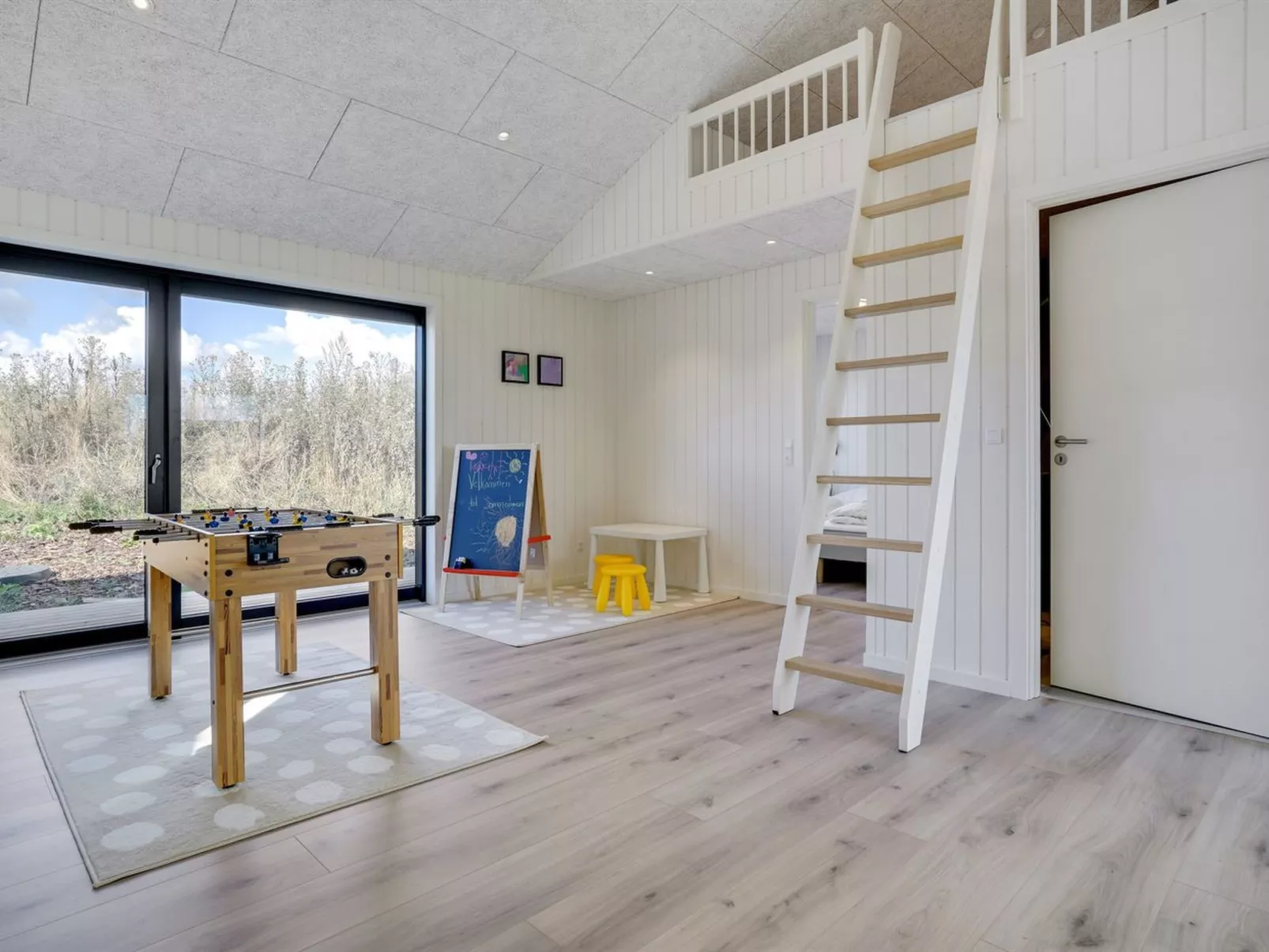 "Alpo" - 450m from the sea-Drinnen