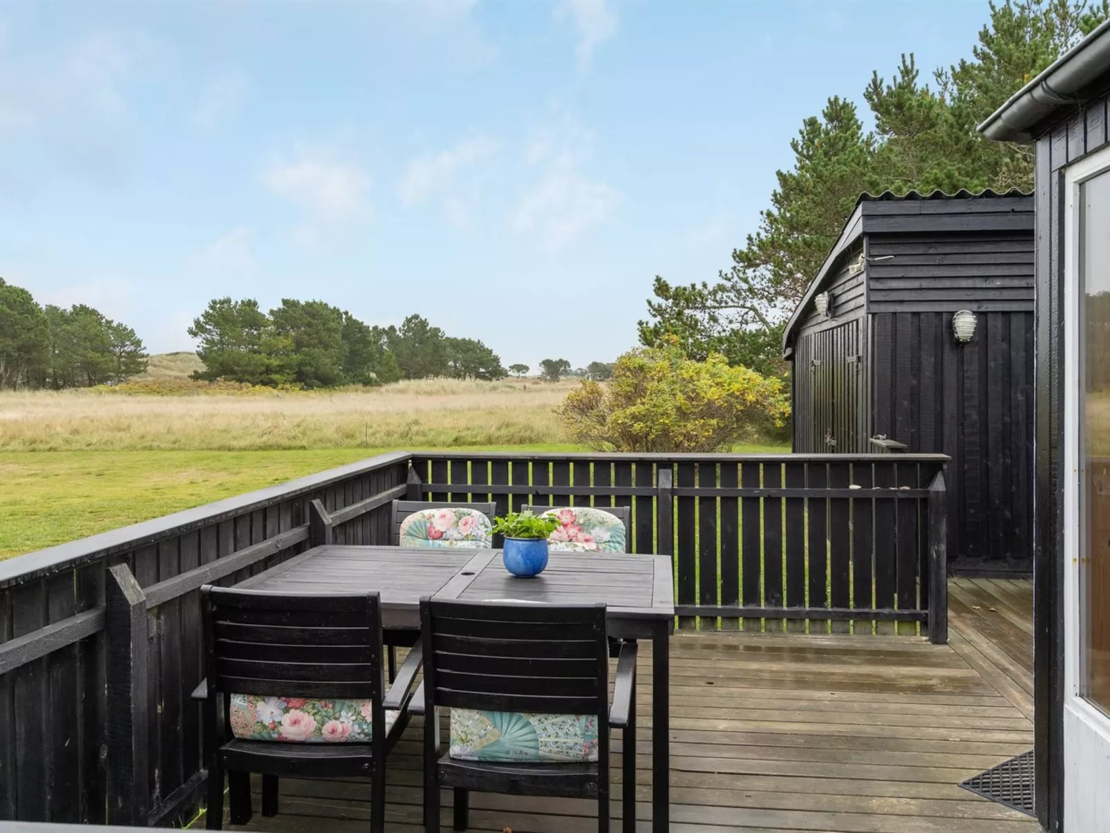 "Øgrim" - 204m from the sea-Outside