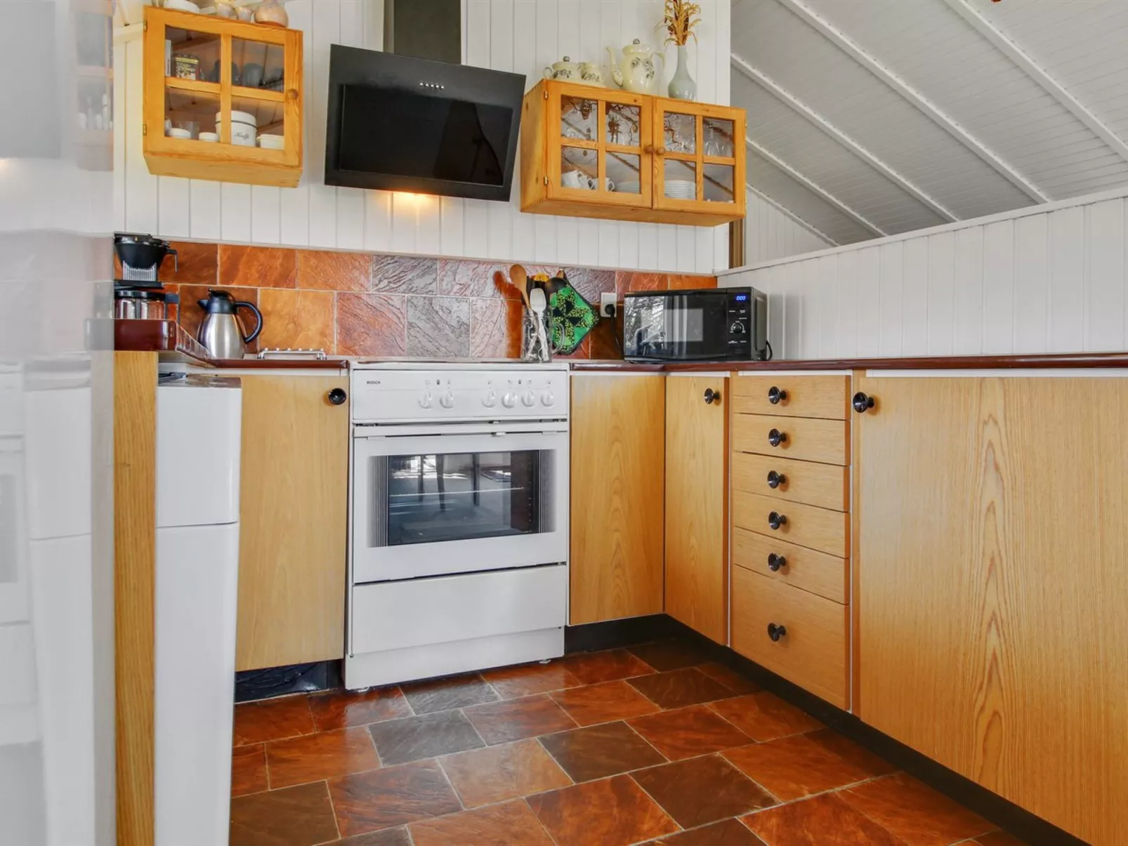 "Arona" - 1.5km from the sea-Inside