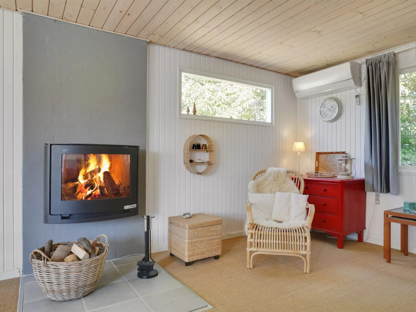 "Anevay" - 300m from the sea-Inside